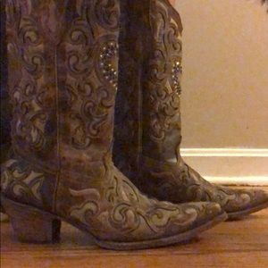 Corral boots